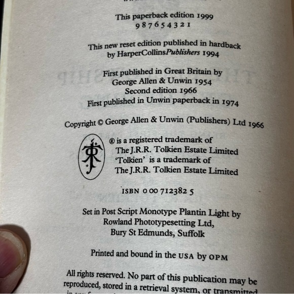 5/$25 The Lord of the Rings Book Set Part 1 Part 3 Paperbacks JRR TOLKIEN - Picture 5 of 10